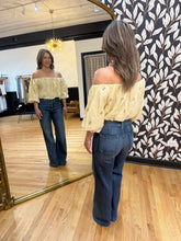 Load image into Gallery viewer, Goldie Off-The-Shoulder Crop