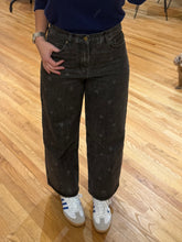 Load image into Gallery viewer, Heart You Slim Barrel Jeans
