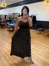 Load image into Gallery viewer, Velvet Tiered Maxi
