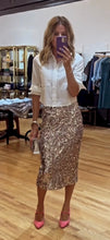 Load image into Gallery viewer, Abby White Cropped Button Down
