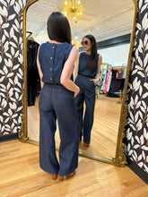 Load image into Gallery viewer, High Rise Pleated Denim Pants
