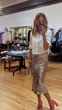 Load image into Gallery viewer, Abby White Cropped Button Down
