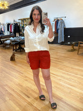 Load image into Gallery viewer, High Rise Linen Shorts
