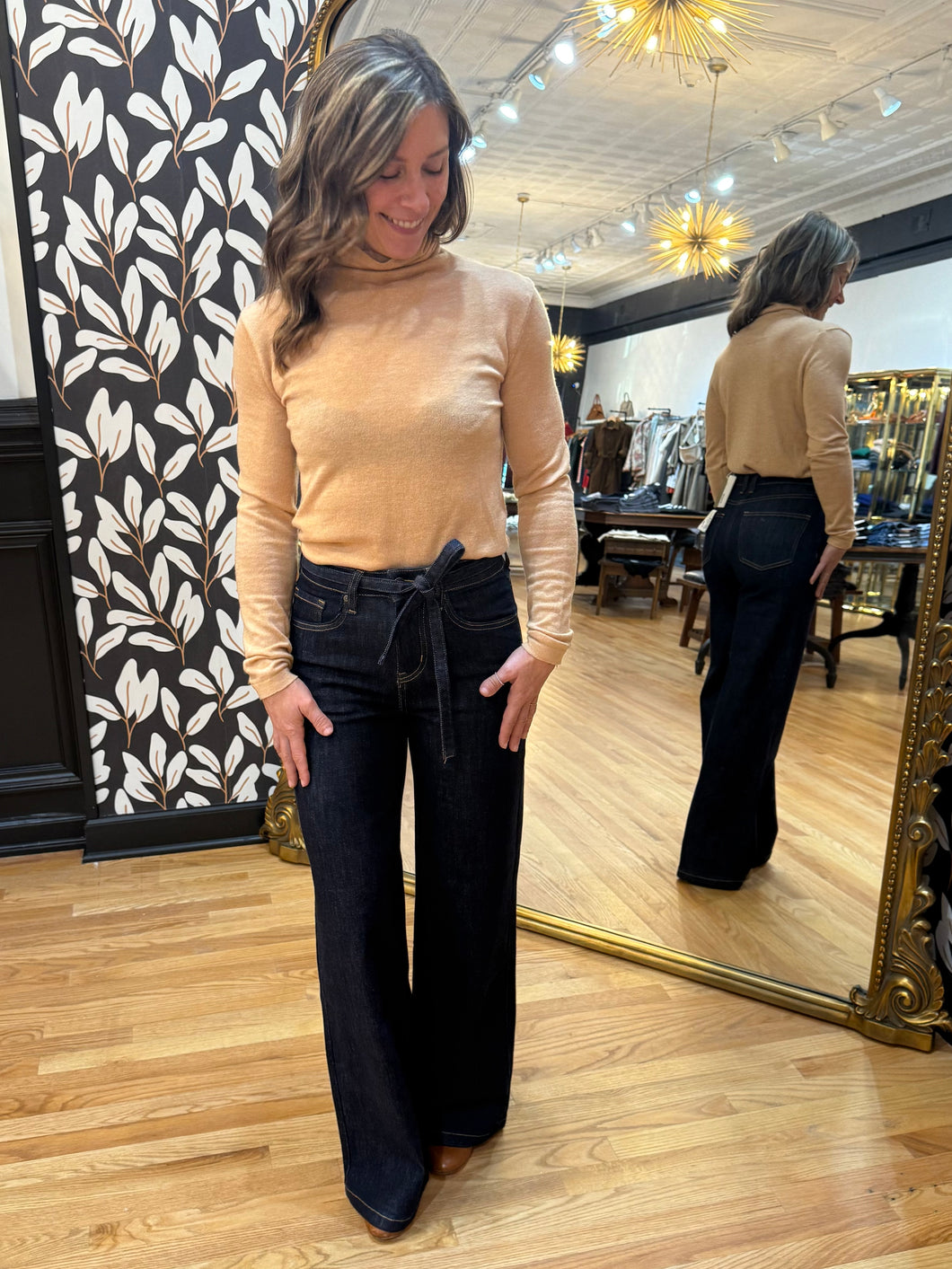 Dark High Rise Wide w/ Belt