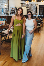 Load image into Gallery viewer, House of 423 and House of Colour DeKalb team offering personal color analysis sessions in the Geneva, IL boutique
